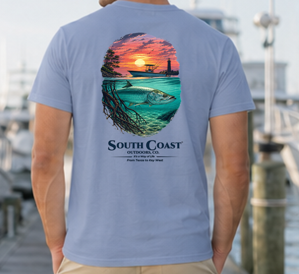 Men's underwater fishing graphic T-shirt, light blue, sunset fish print on back